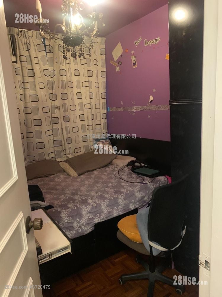 Whampoa Garden Sell 4 Bedrooms , 2 Bathrooms 797 ft²