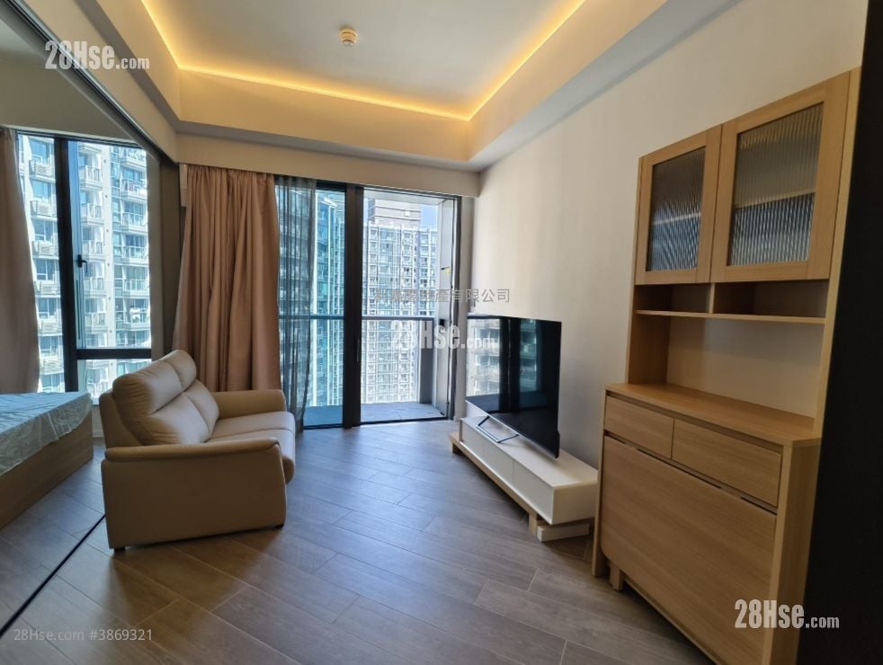 Henley Park Rental 1 Bedroom , 1 Bathroom 384 ft²