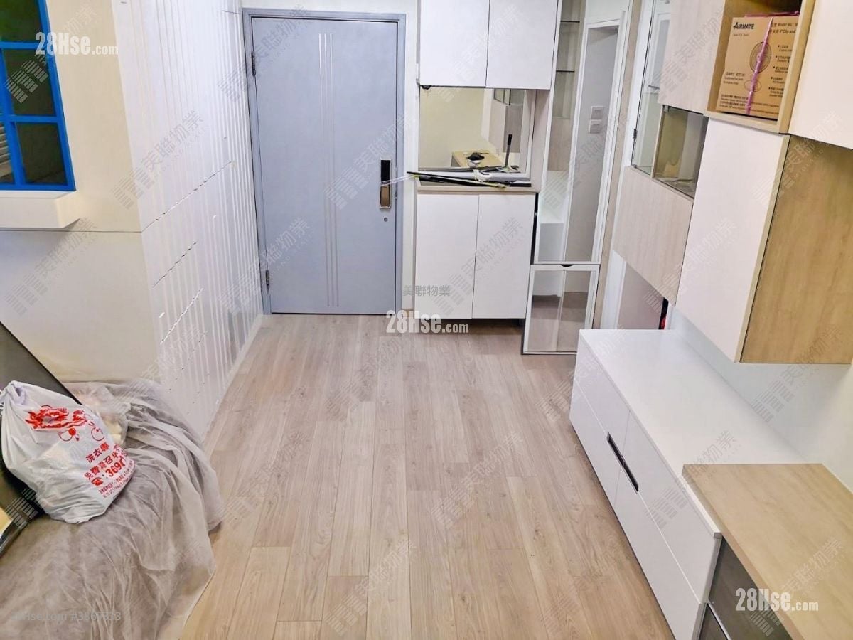 Riviera Gardens Rental 2 Bedrooms , 1 Bathroom 422 ft²