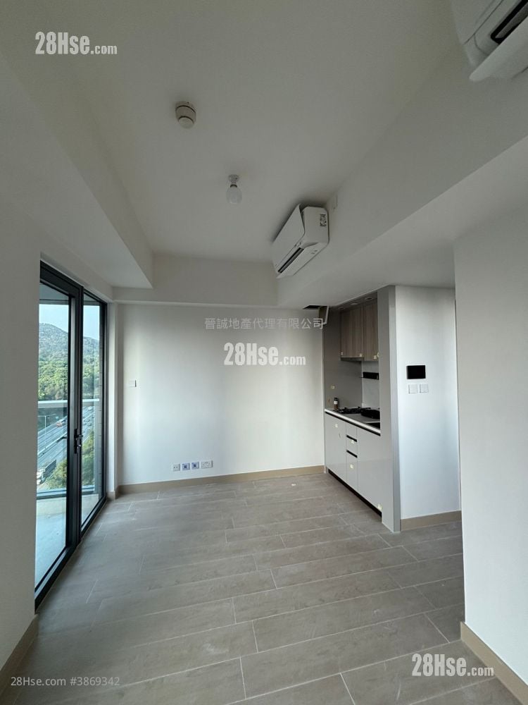 Gold Coast Bay Rental 313 ft²