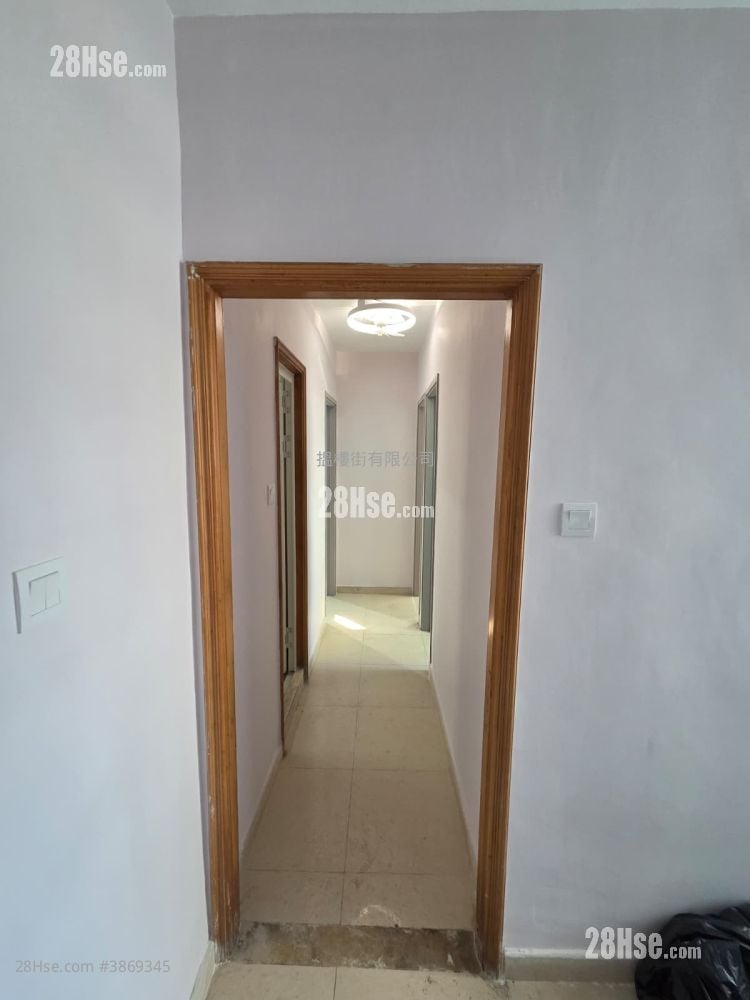 other: Chevalier Garden Rental 590 ft²