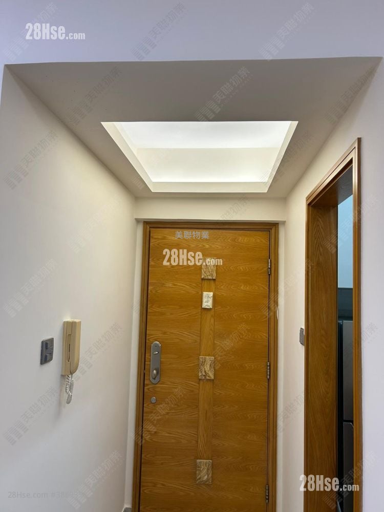 Sunshine City Rental 3 Bedrooms , 2 Bathrooms 503 ft²