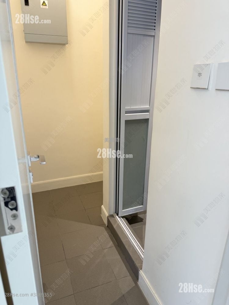 Monaco Rental 762 ft²