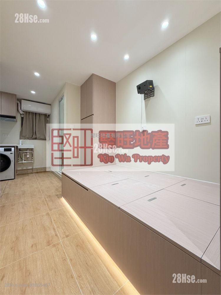 Apartment Rental Studio , 1 Bathroom 160 ft²