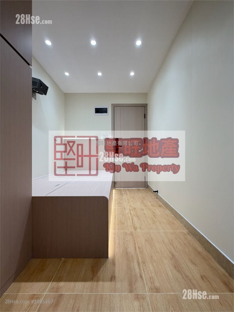 Apartment Rental Studio , 1 Bathroom 160 ft²