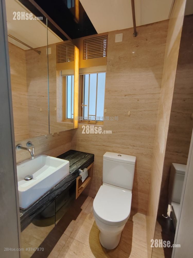 Harbour Place Sell 3 Bedrooms , 2 Bathrooms 590 ft²
