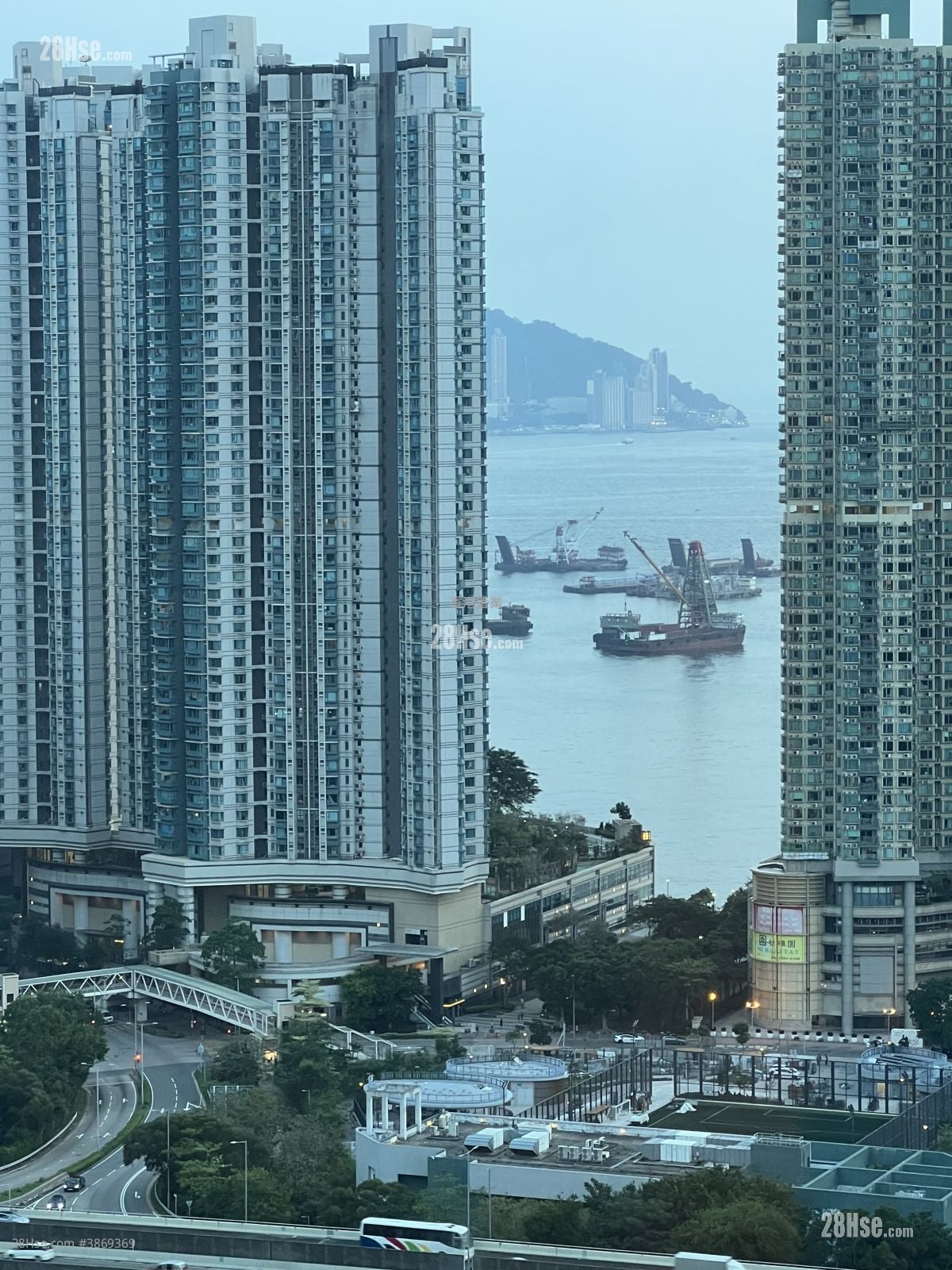 Metro Harbour View Sell 2 Bedrooms , 1 Bathroom 386 ft²