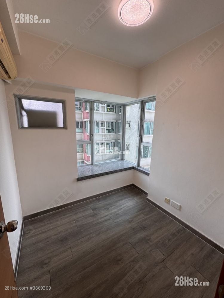 Metro Harbour View Sell 2 Bedrooms , 1 Bathroom 386 ft²