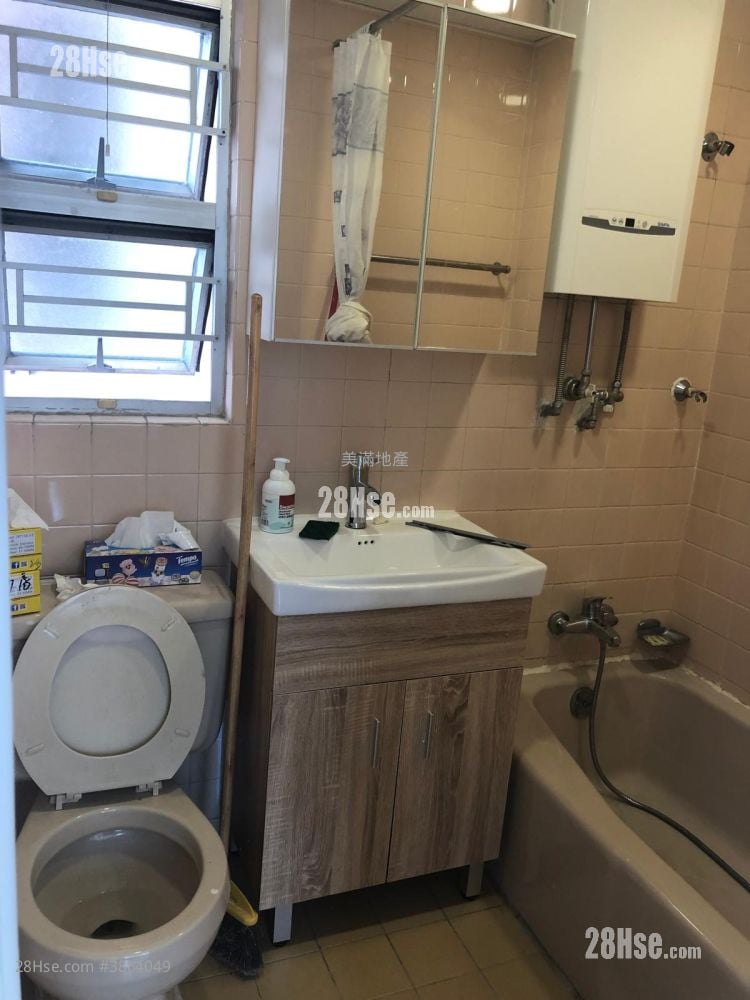 King Ming Mansion Sell 2 Bedrooms , 1 Bathroom 378 ft²
