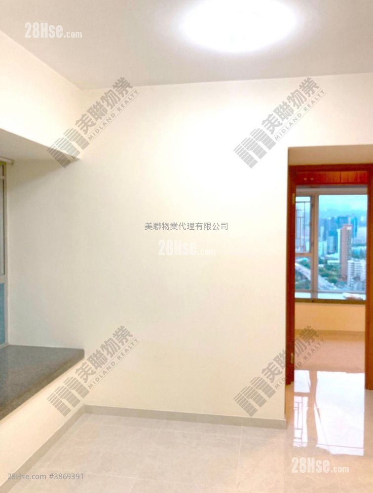 Metro Harbour View Sell 2 Bedrooms , 1 Bathroom 340 ft²