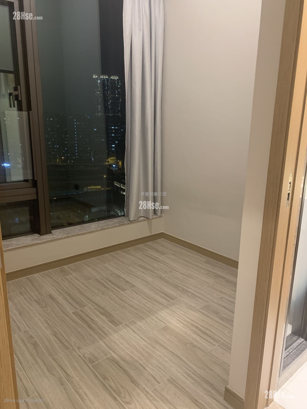 The Vantage Rental 1 Bedroom 268 ft²