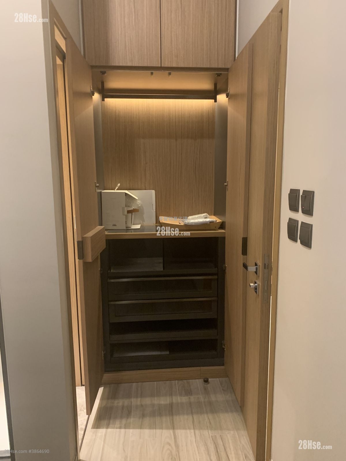 The Vantage Rental 1 Bedroom 268 ft²