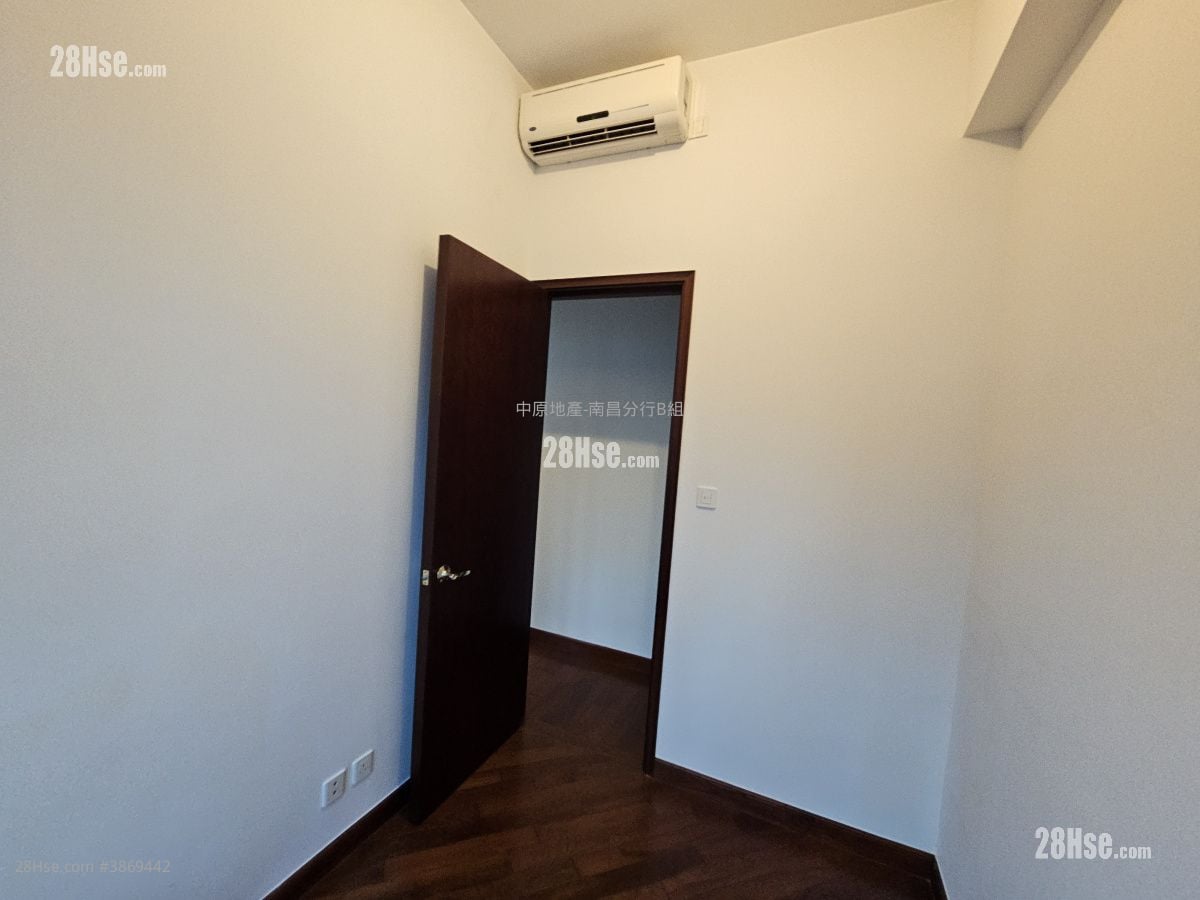 Park Summit Sell 3 Bedrooms , 2 Bathrooms 654 ft²