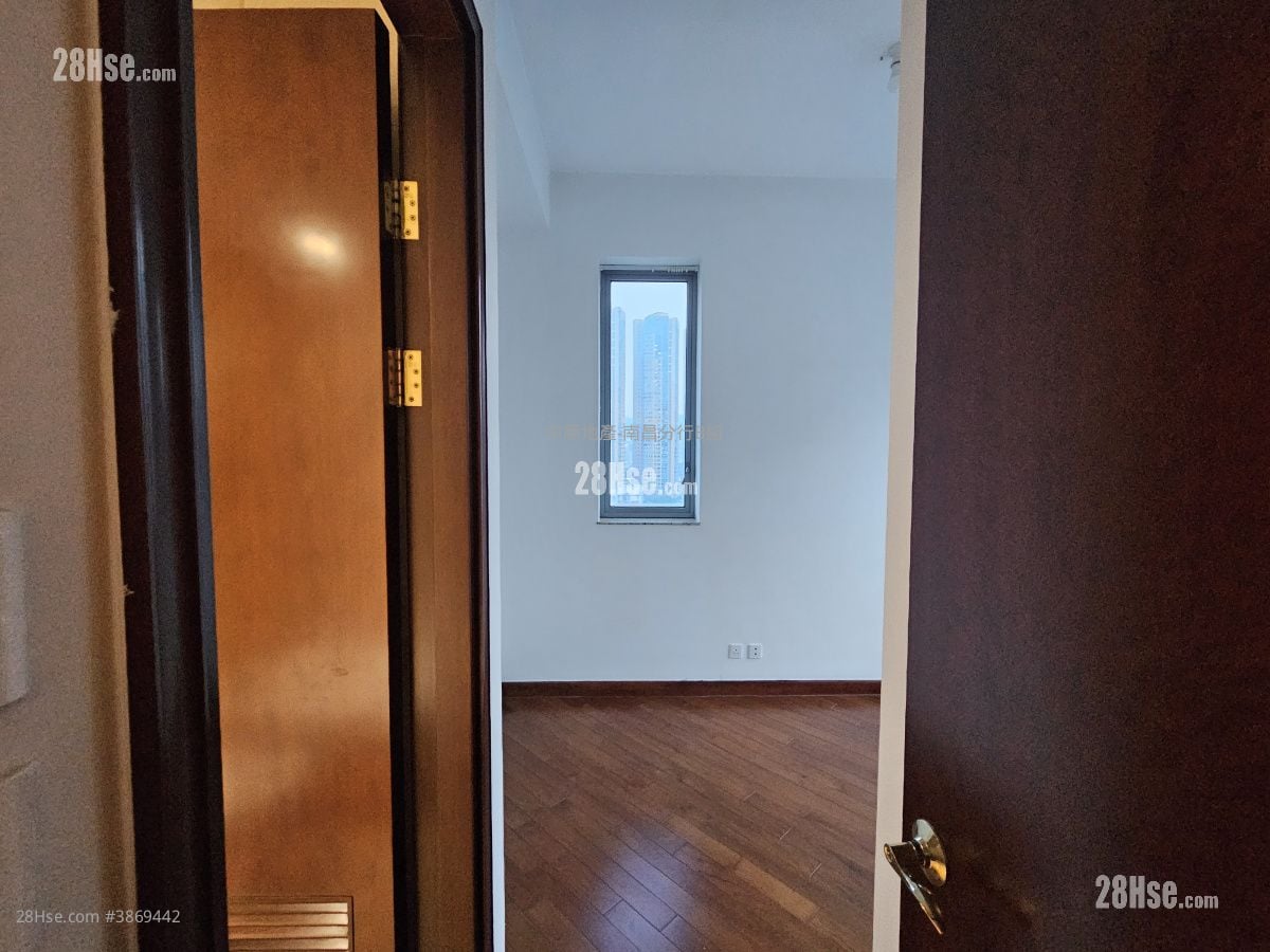 Park Summit Sell 3 Bedrooms , 2 Bathrooms 654 ft²