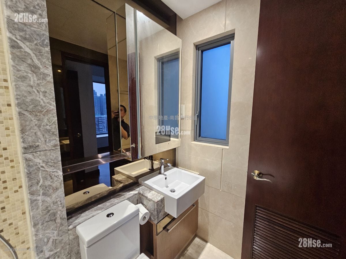 Park Summit Sell 3 Bedrooms , 2 Bathrooms 654 ft²