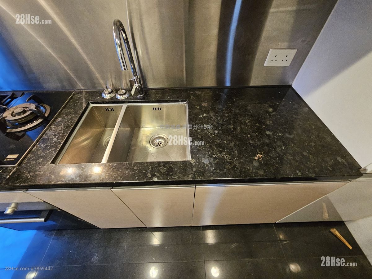Park Summit Sell 3 Bedrooms , 2 Bathrooms 654 ft²