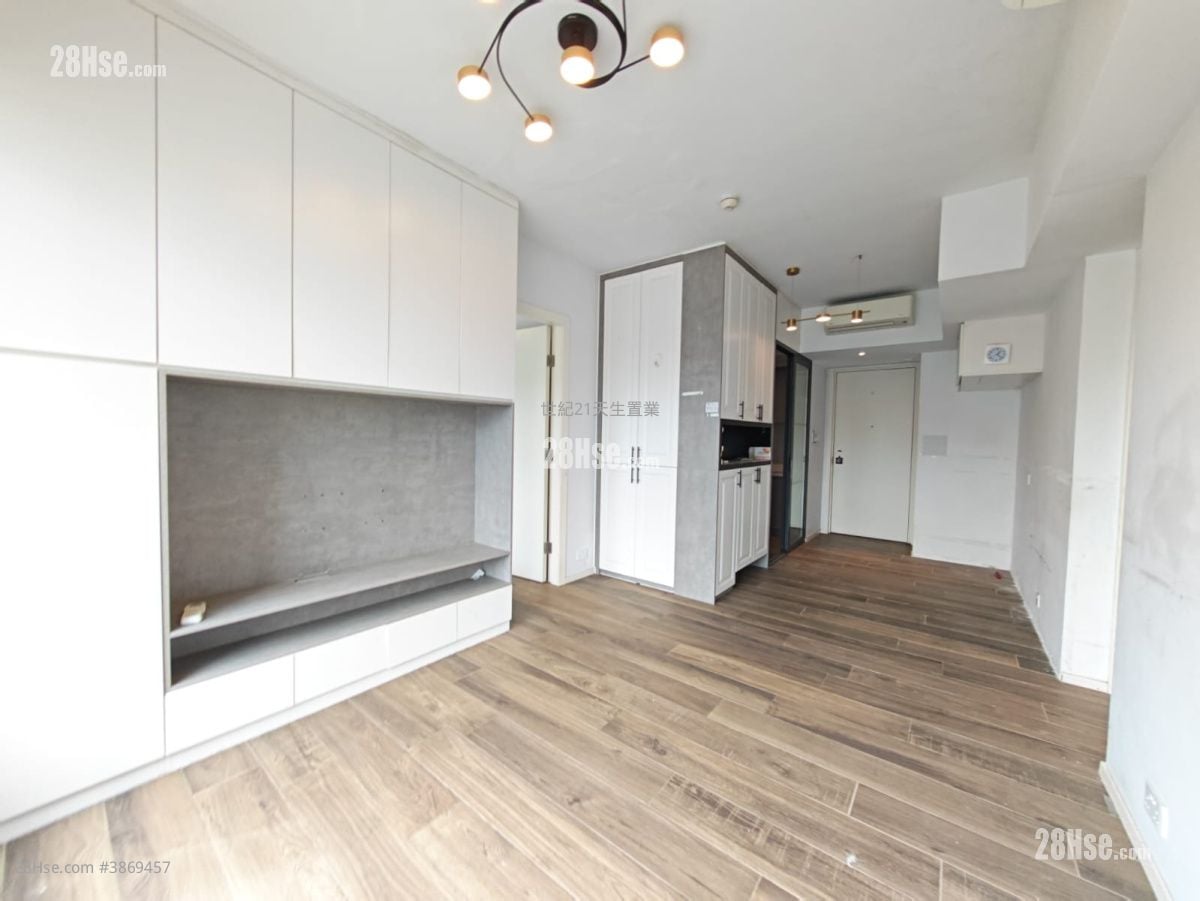 The Carmel Sell 3 Bedrooms , 2 Bathrooms 805 ft²