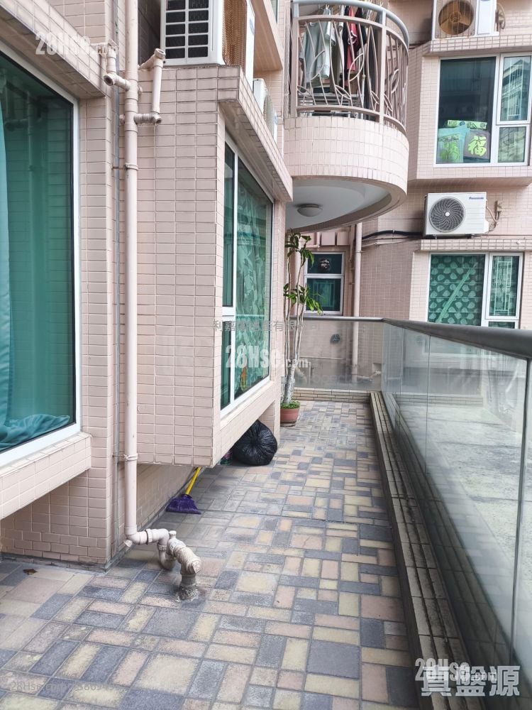 Central Park Towers Sell 475 ft²