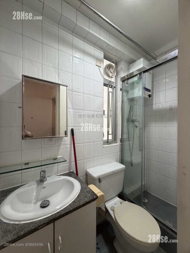 Hang Tak Building Rental 2 Bedrooms 400 ft²
