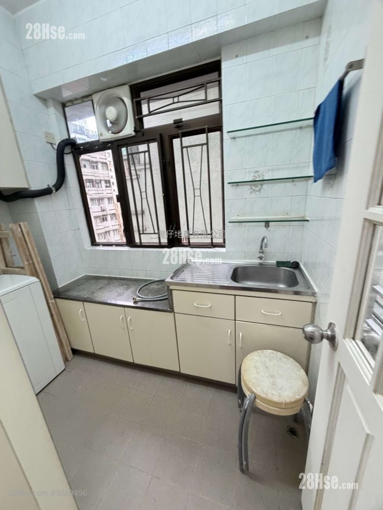 Hang Tak Building Rental 2 Bedrooms 400 ft²