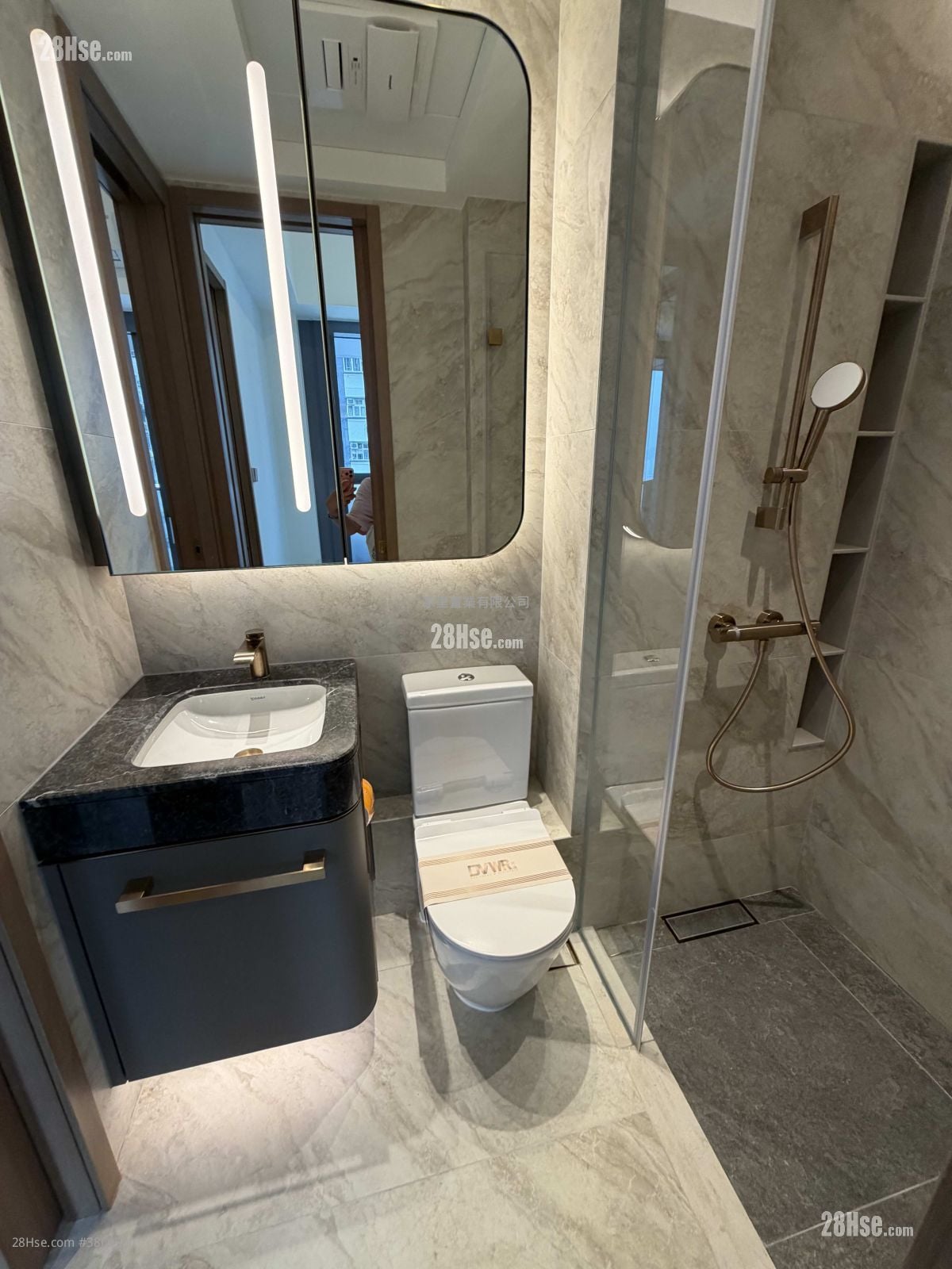 Des Voeux W Residence Rental 1 Bedroom , 1 Bathroom 268 ft²