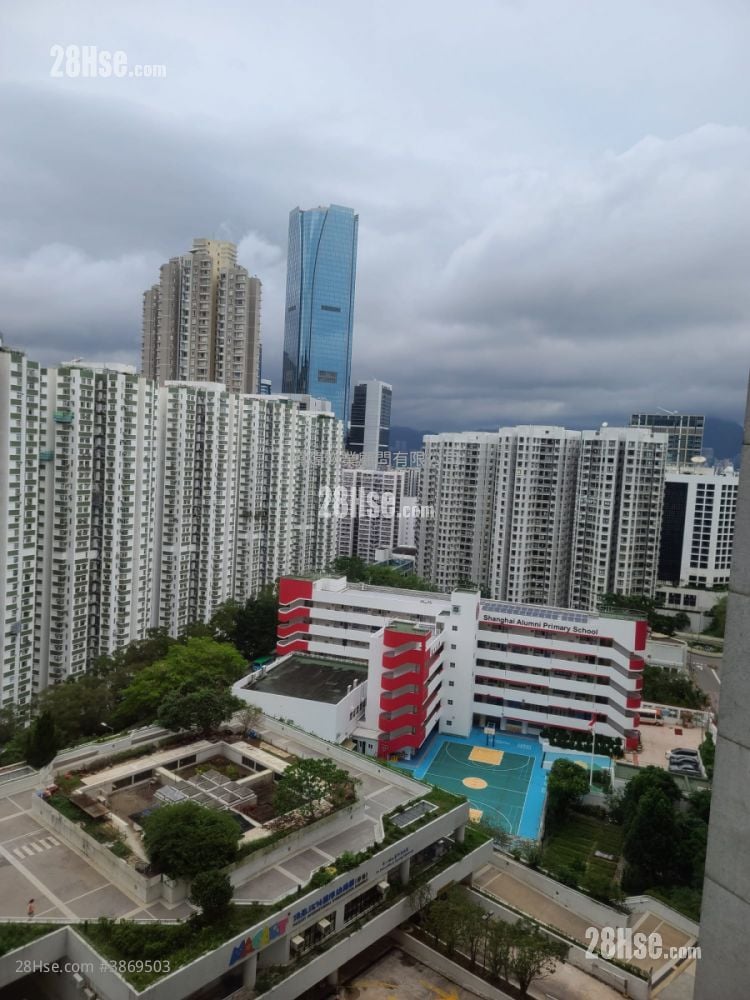 Kornhill Rental 2 Bedrooms , 1 Bathroom 529 ft²