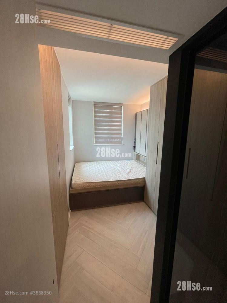 Harbour Place Sell 3 Bedrooms , 2 Bathrooms 590 ft²