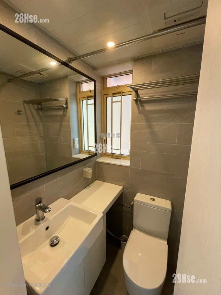 Harbour Place Sell 3 Bedrooms , 2 Bathrooms 590 ft²