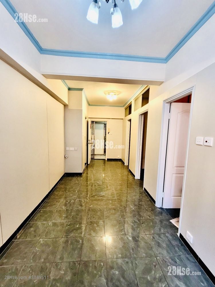 Wai King Building Sell 3 Bedrooms , 1 Bathroom 378 ft²