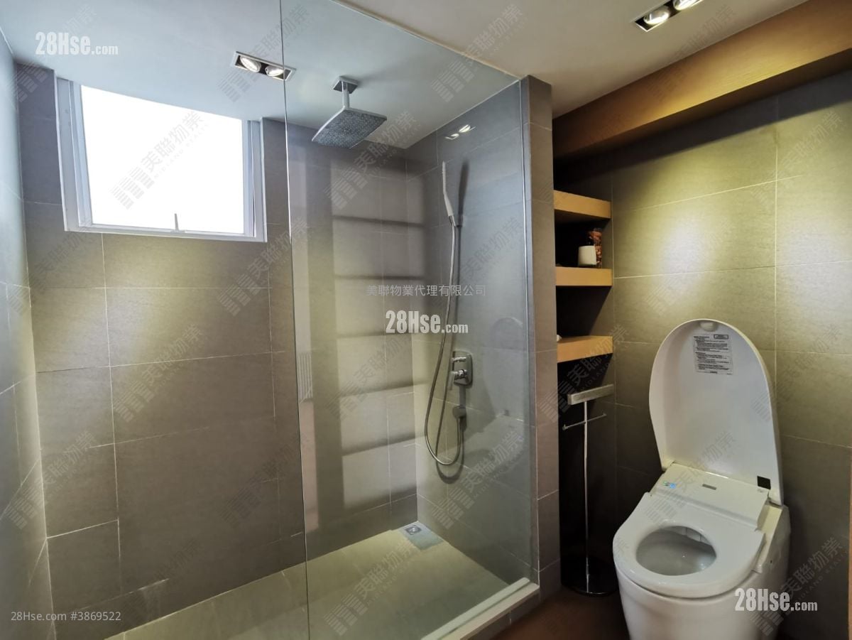 Hatton Place Sell 3 Bedrooms , 2 Bathrooms 1,177 ft²