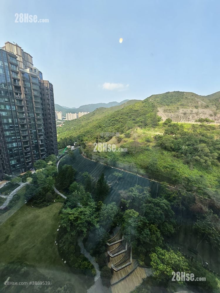 珑珀山 租盘 4 房 , 2 浴室 1,218 平方尺