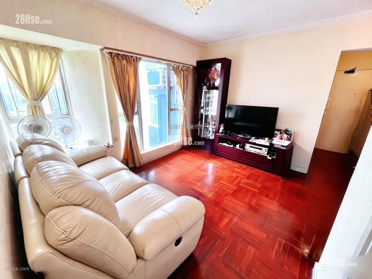 Marina Habitat Sell 2 Bedrooms , 2 Bathrooms 527 ft²