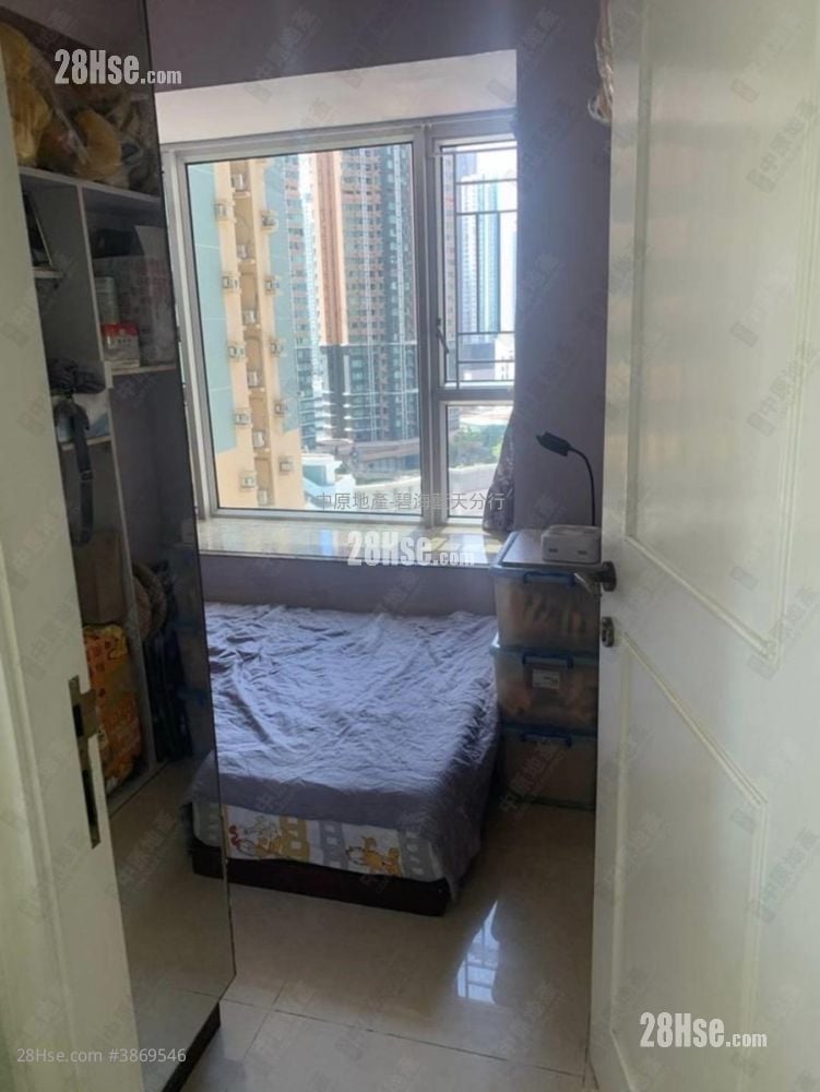 Banyan Garden Sell 2 Bedrooms , 1 Bathroom 440 ft²