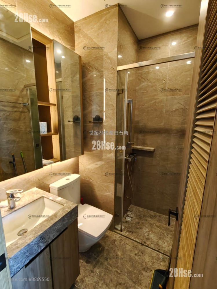 Centra Horizon Rental 2 Bedrooms , 1 Bathroom 403 ft²