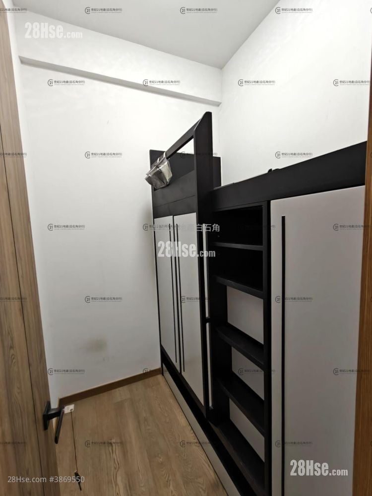 Centra Horizon Rental 2 Bedrooms , 1 Bathroom 403 ft²