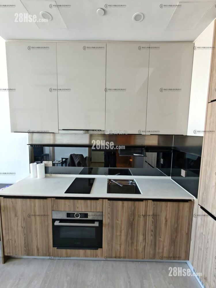 Centra Horizon Rental 2 Bedrooms , 1 Bathroom 403 ft²