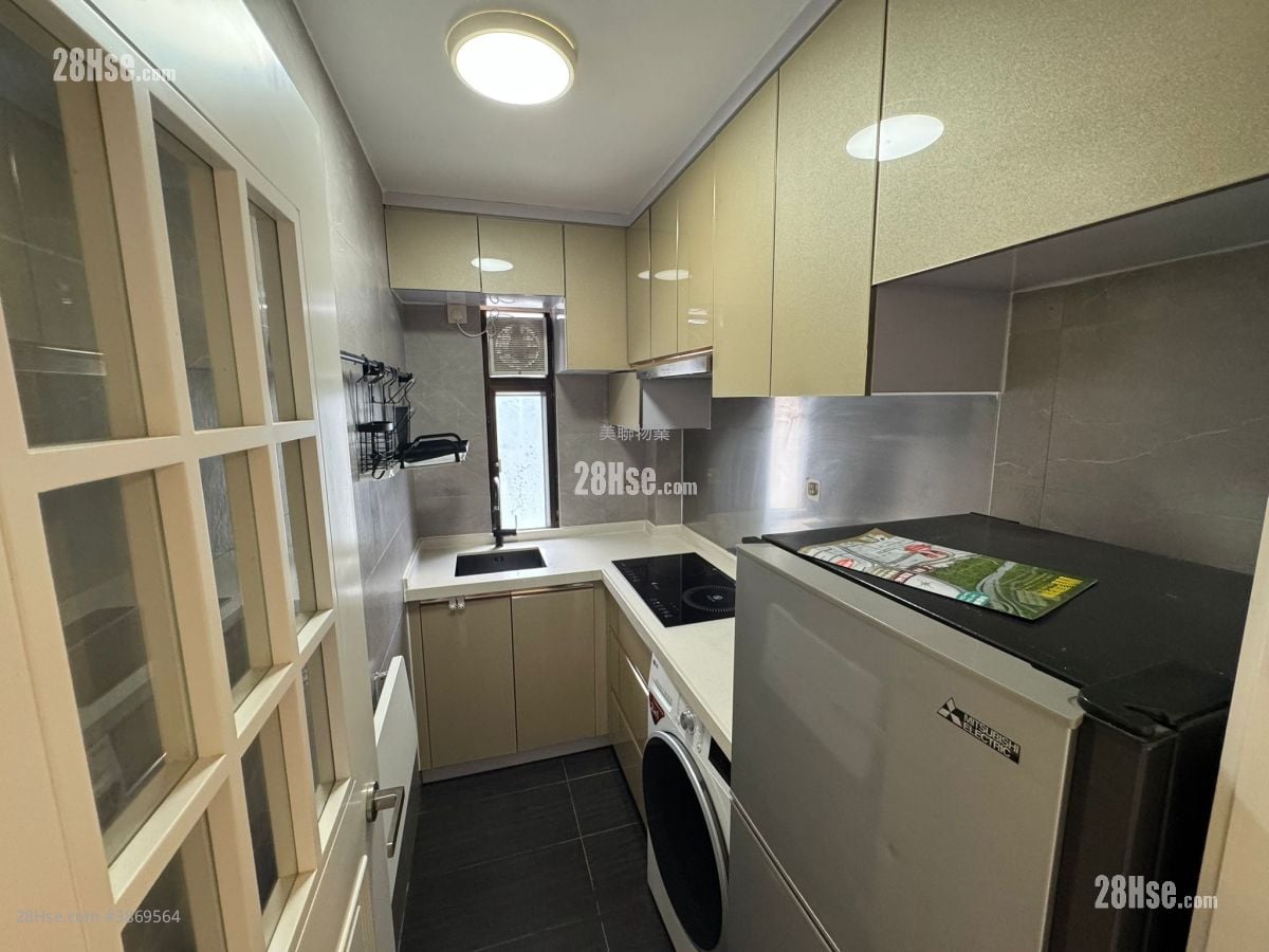Luk Yeung Sun Chuen Sell 2 Bedrooms 445 ft²