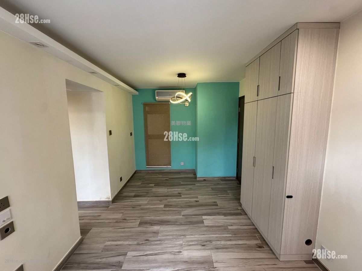 Luk Yeung Sun Chuen Sell 2 Bedrooms 445 ft²