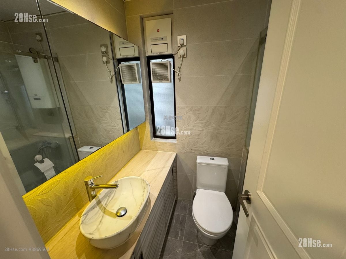 Luk Yeung Sun Chuen Sell 2 Bedrooms 445 ft²