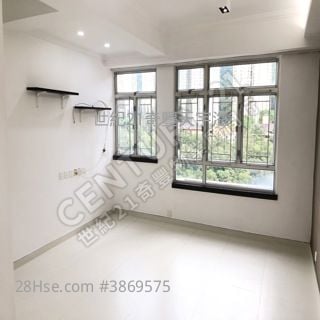 廳: 新港城 租盤 2 房 , 1 浴室 490 平方呎