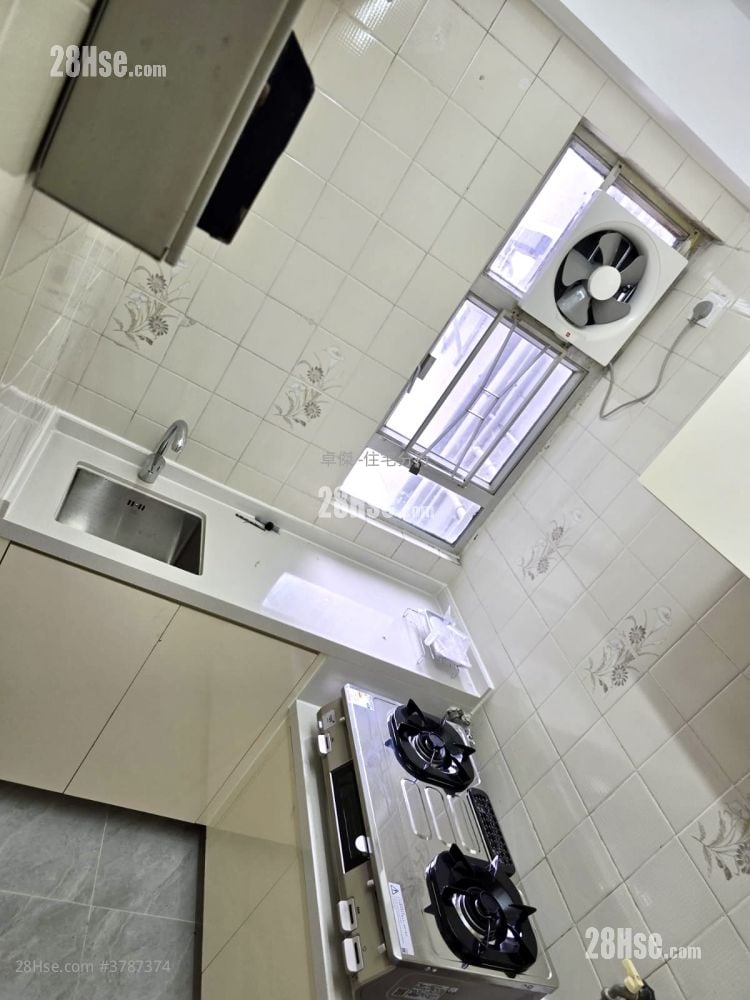 Victory Garden Rental 2 Bedrooms , 1 Bathroom 372 ft²