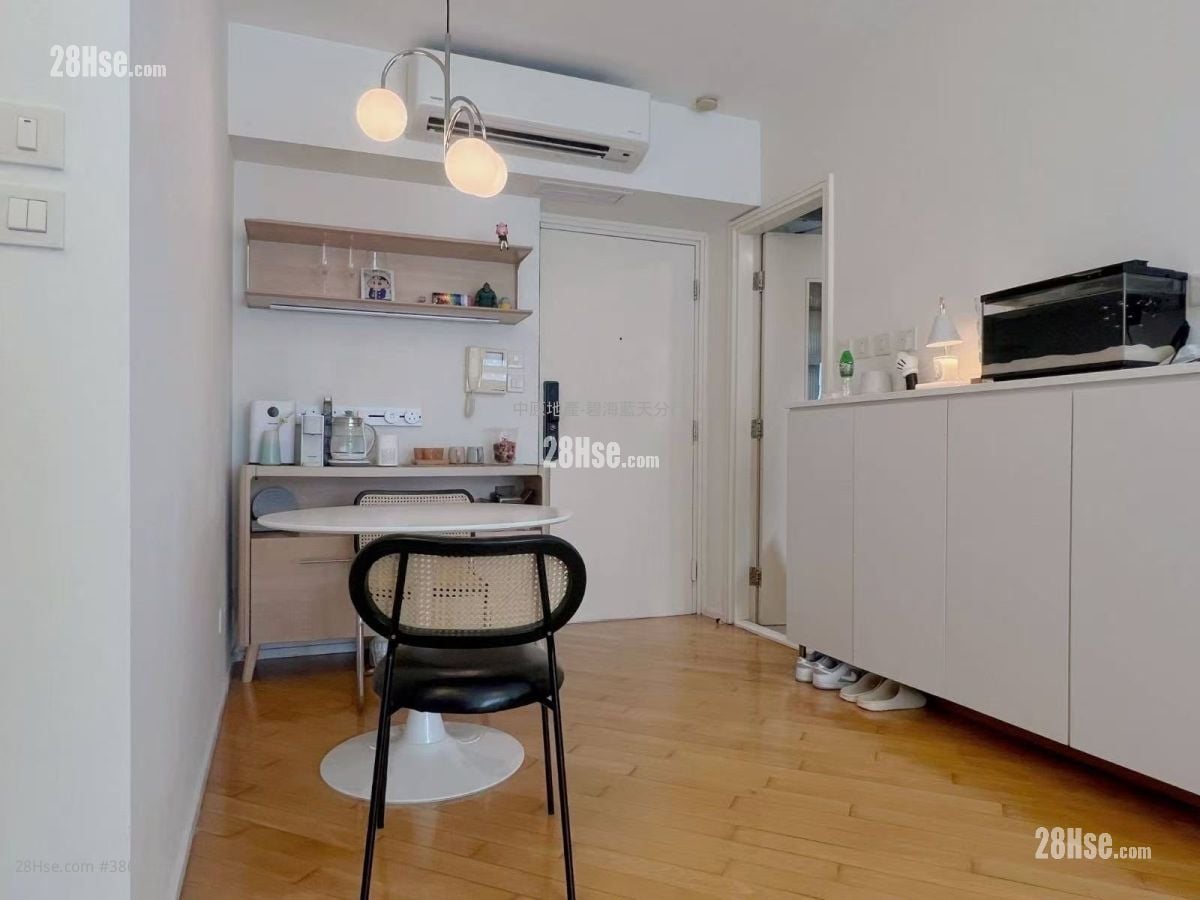 Aquamarine Sell 2 Bedrooms , 1 Bathroom 499 ft²