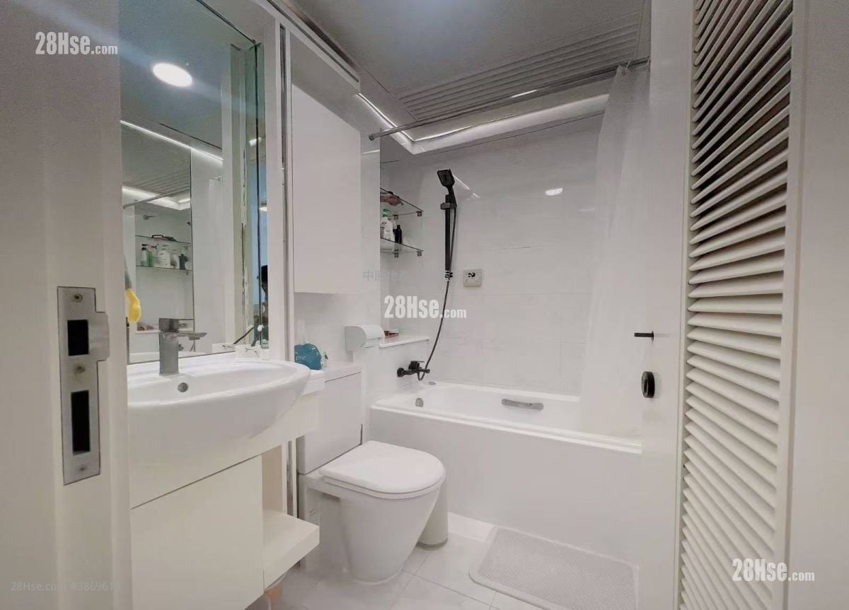Aquamarine Sell 2 Bedrooms , 1 Bathroom 499 ft²