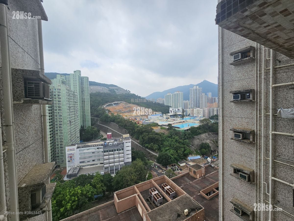 富欣花园 售盘 2 房 , 1 浴室 431 平方尺