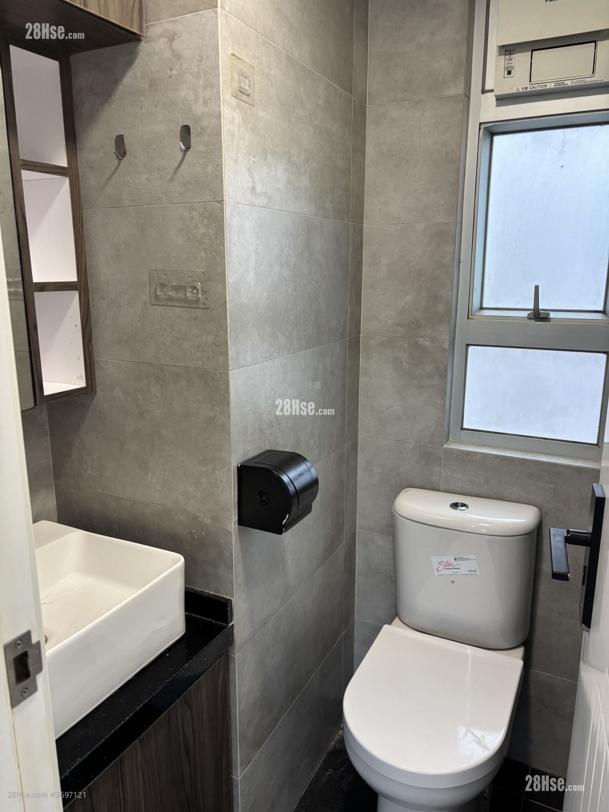 Champion Building Sell 2 Bedrooms , 1 Bathroom 329 ft²