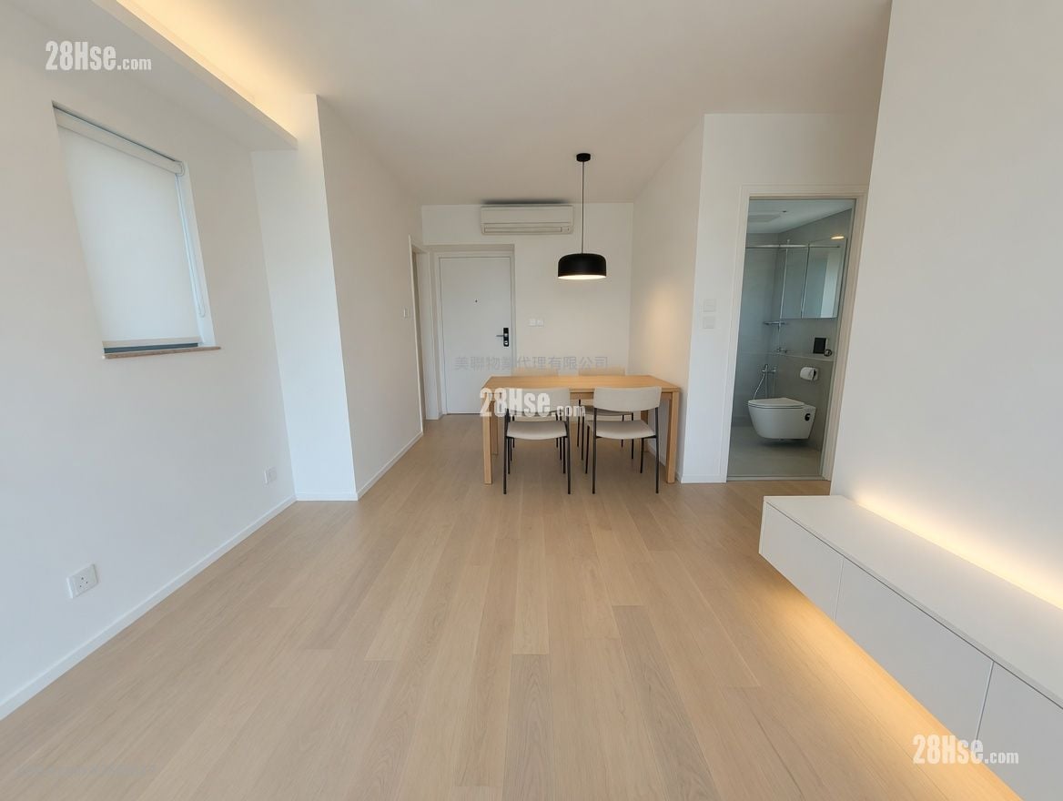 Aquamarine Sell 2 Bedrooms , 1 Bathroom 497 ft²