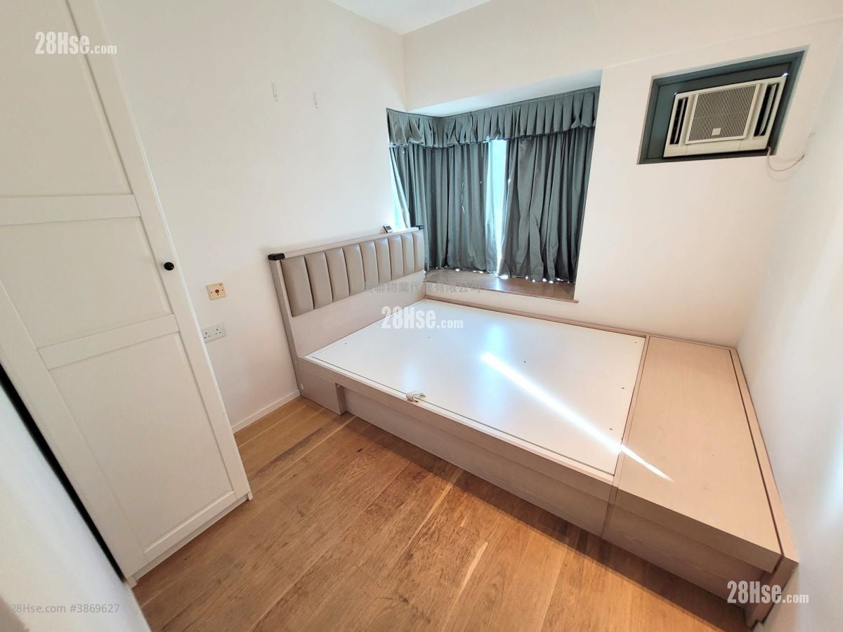 Aquamarine Sell 2 Bedrooms , 1 Bathroom 497 ft²