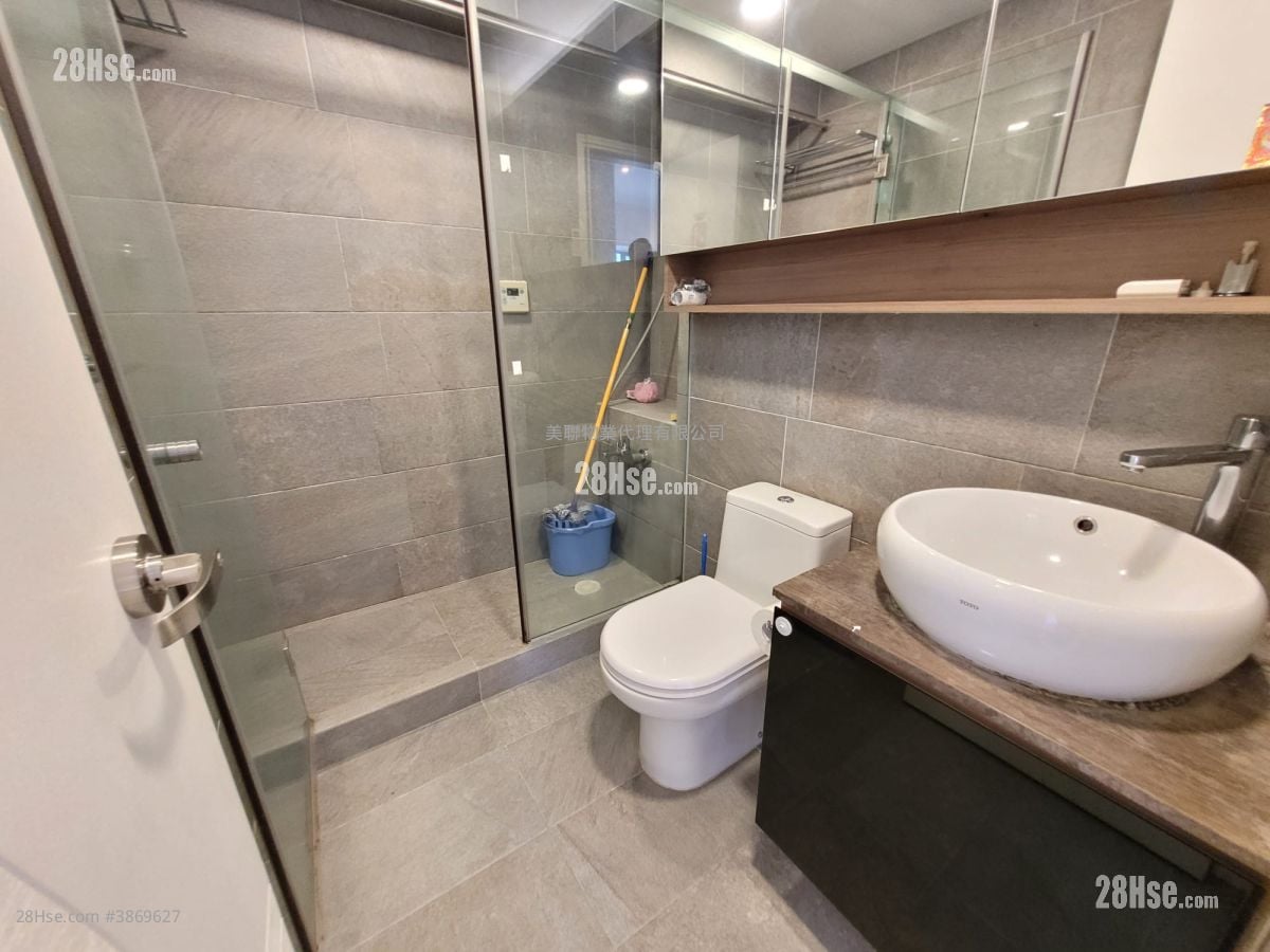 Aquamarine Sell 2 Bedrooms , 1 Bathroom 497 ft²