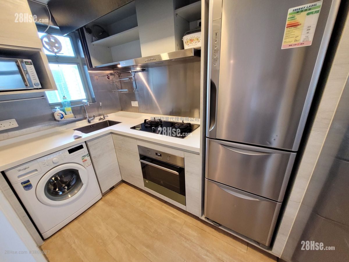 Aquamarine Sell 2 Bedrooms , 1 Bathroom 497 ft²