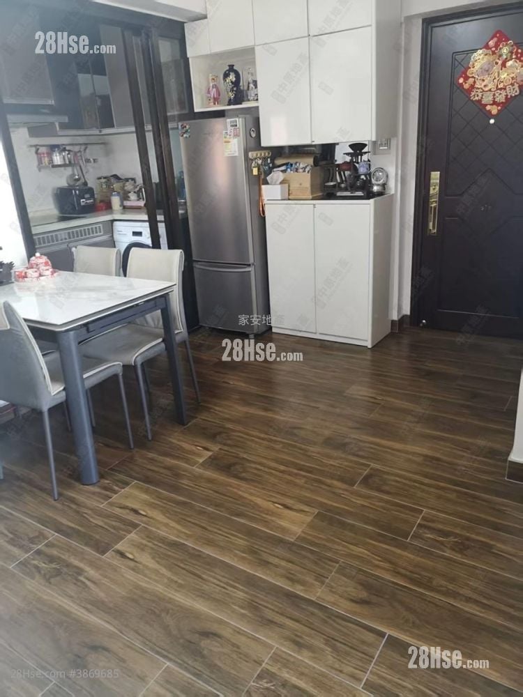 Shun Fung Building Sell 3 Bedrooms , 1 Bathroom 485 ft²